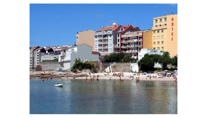 Hotel El Puente poza 3