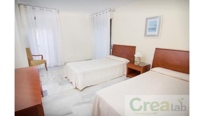 Park Plaza Suites Hotel poza 5