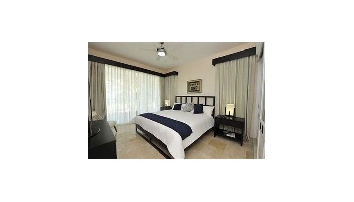 Hotel Watermark Luxury Oceanfront poza 9