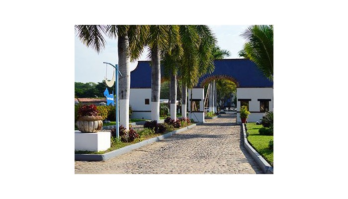 Hotel Puerto De Luna Pet Friendly & Family Suites poza 1