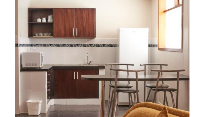 Embassy Hotel poza 2