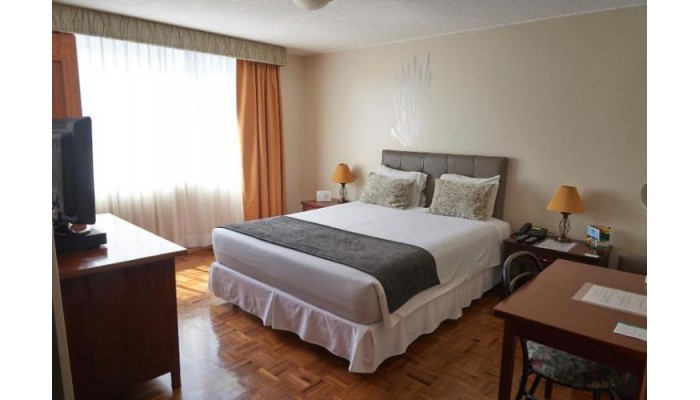 Embassy Hotel poza 8