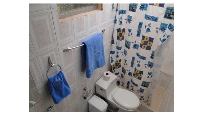 Hotel Hostal El Parque poza 9