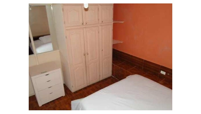 Hotel Hostal El Parque poza 10