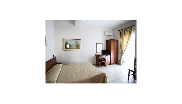 Hotel B&b Centrale poza 8