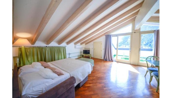 Hotel Queen Of The Lake poza 3