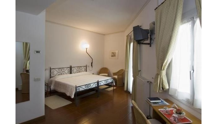 Hotel El Chico poza 4