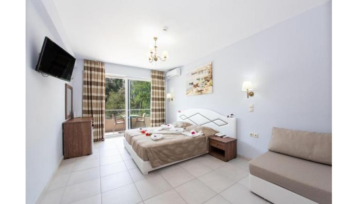 Angela Beach Hotel & Apts poza 6