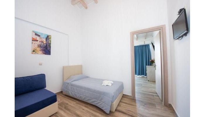 Angela Beach Hotel & Apts poza 1