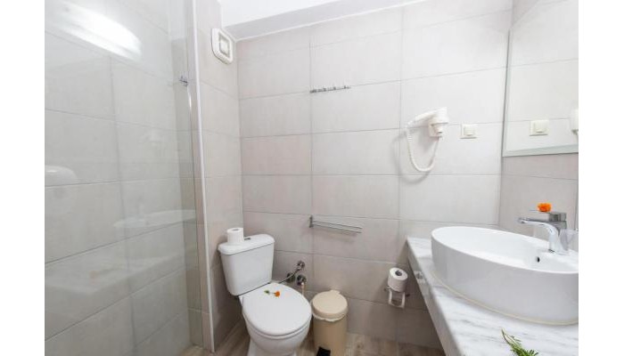 Angela Beach Hotel & Apts poza 2
