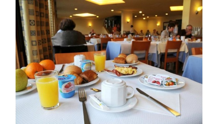 Hotel Pierre And Vacances Monterrey Roses poza 2