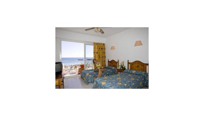Hotel & Apartaments Playa Moreia poza 1