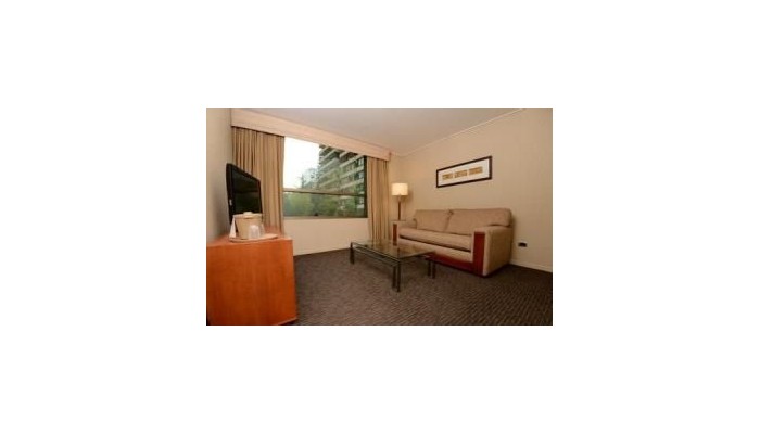 Hotel Holiday Inn Express Santiago Las Condes poza 1
