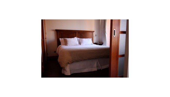 Hotel Monarca Apart Las Condes poza 6