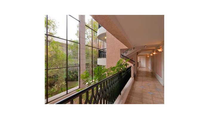 Park Plaza Apartments poza 11