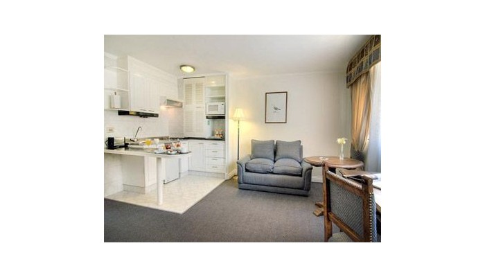 Park Plaza Apartments poza 3