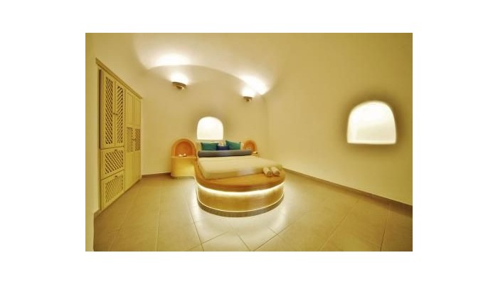 Hotel Chroma Suites poza 1