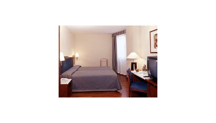 Hotel Husa Pedralbes poza 3