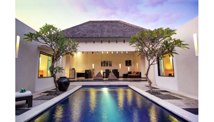Hotel The Seminyak Suite Private Villa poza 0