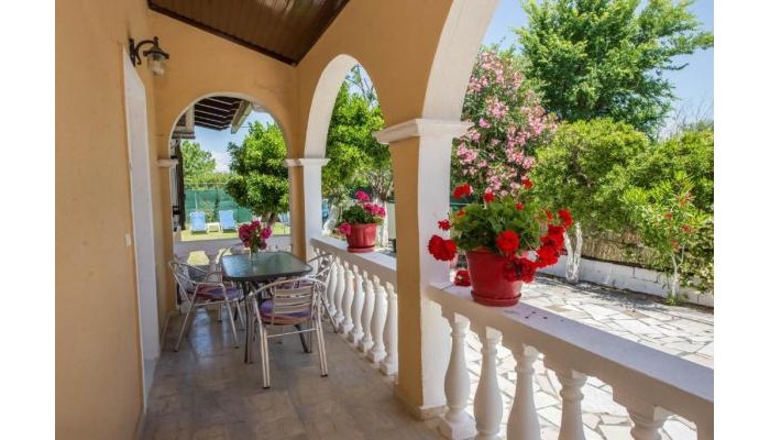 Eleni Family Apartments poza 13