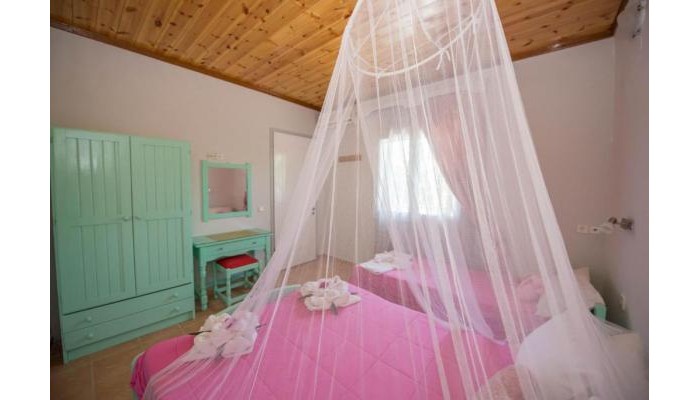 Eleni Family Apartments poza 5