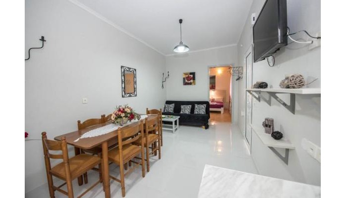 Eleni Family Apartments poza 7