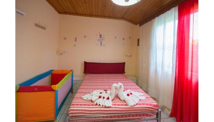 Eleni Family Apartments poza 4