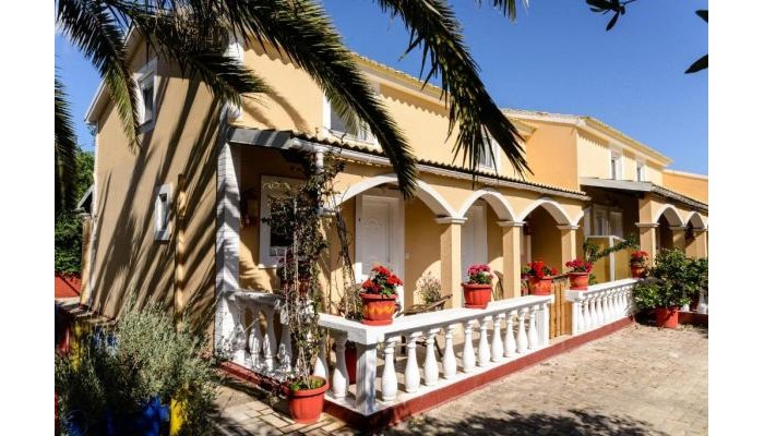 Eleni Family Apartments poza 1