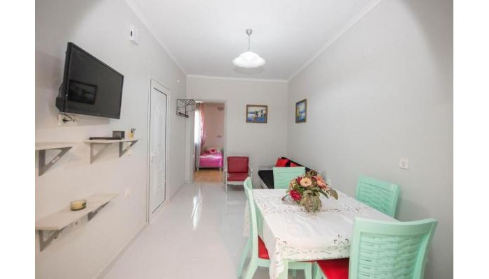 Eleni Family Apartments poza 10