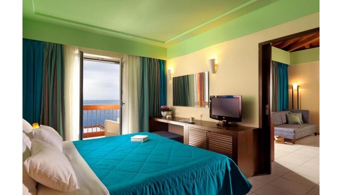 Apostolata Island Resort & Spa poza 2