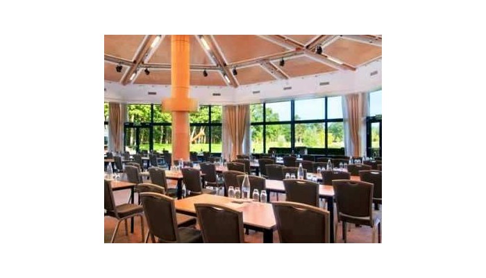 Hotel Hilton Royal Parc poza 8