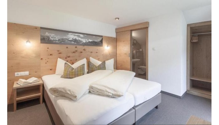 Hotel Garni Ötztal poza 3