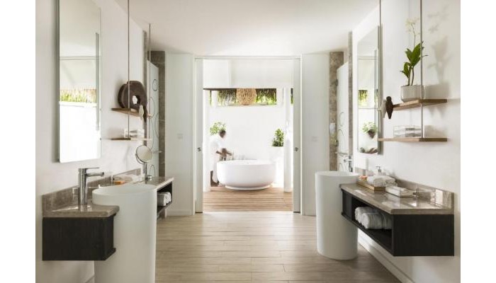 Lux South Ari Atoll Resort & Villas poza 9