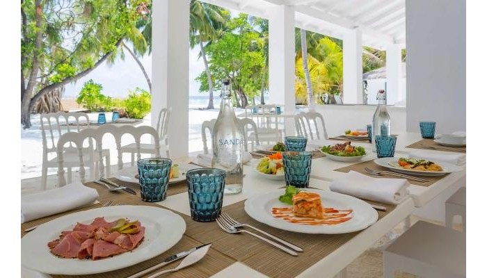 Sandies Bathala Island Resort poza 11