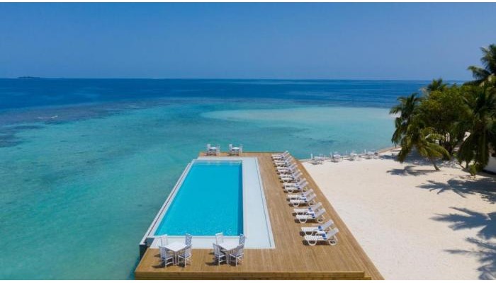 Sandies Bathala Island Resort poza 14