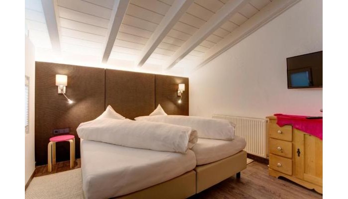 Hotel Am Dorfplatz Suites - Adults Only poza 5