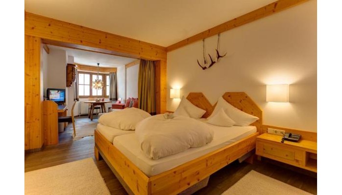 Hotel Am Dorfplatz Suites - Adults Only poza 3