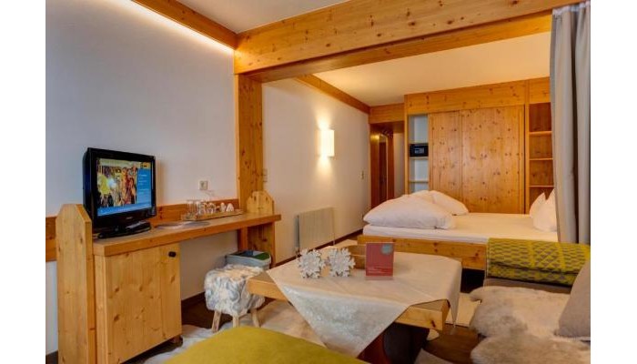 Hotel Am Dorfplatz Suites - Adults Only poza 7