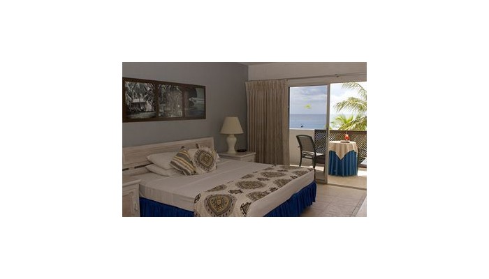 Tropical Sunset Beach Apartment Hotel poza 3