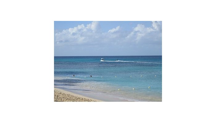 Tropical Sunset Beach Apartment Hotel poza 11