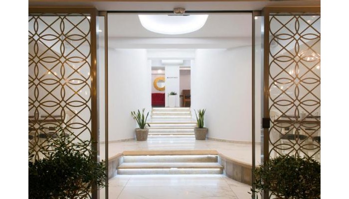 Hotel Camelot Royal Beds poza 2