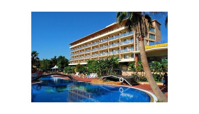 4r Gran Hotel Regina poza 0