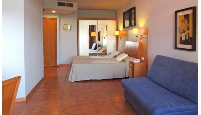 Hotel Ohtels Vil.la Romana poza 3