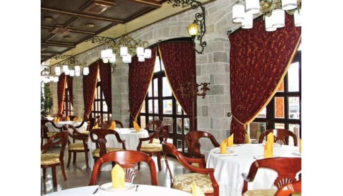 Hotel Dinasty poza 1