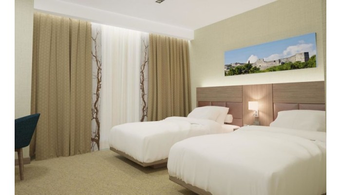 Hotel Hilton Garden Inn Tirana poza 4