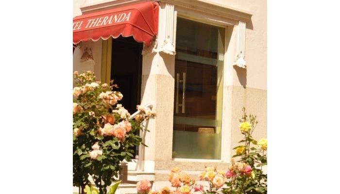 Hotel Theranda poza 8