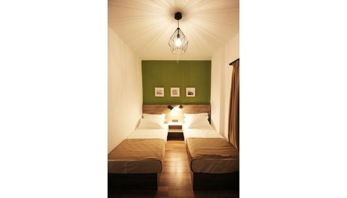 Oda Hotel Tirana poza 7