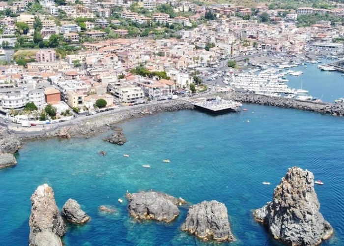Insula Sicilia Catania poza Insula Sicilia Catania poza