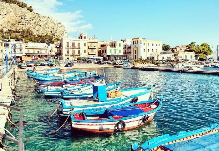 Insula Sicilia poza Insula Sicilia poza