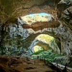 poza Atracții naturale Varna:  Peștera Devetashka